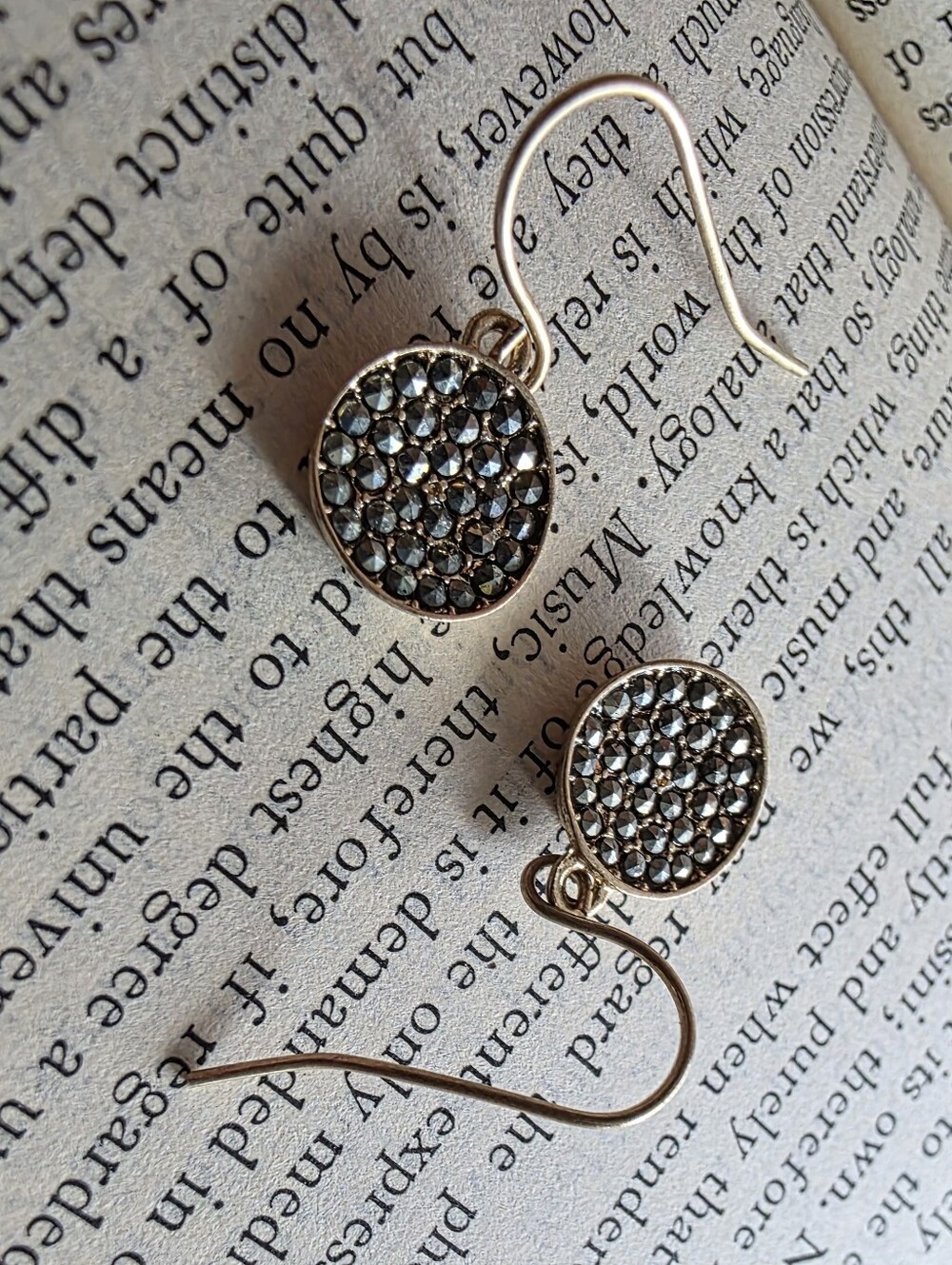 Pale Aqua Pavé Crystal Drop Earrings Kenneth Cole Gold Tone Lightweight Jewelry
